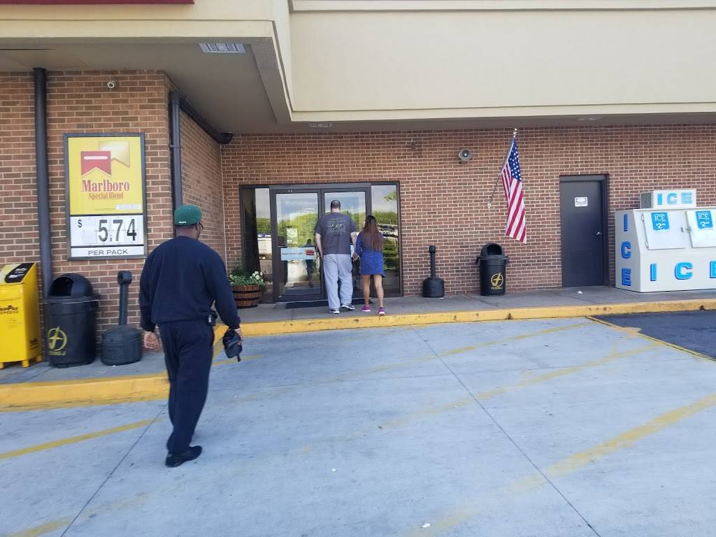 Flying J Travel Center | restaurant | 221 Belle Hill Rd, Elkton, MD 21921, USA | 4103980287 OR +1 410-398-0287