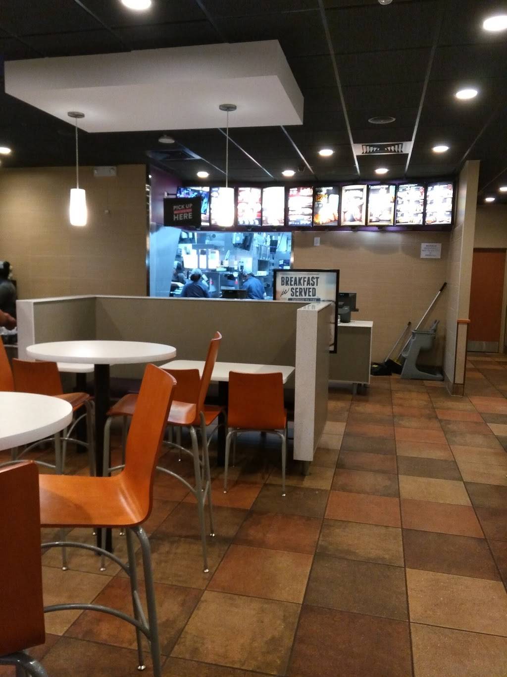 Taco Bell | meal takeaway | 7919 SW State Rd 200, Ocala, FL 34476, USA | 3528544919 OR +1 352-854-4919