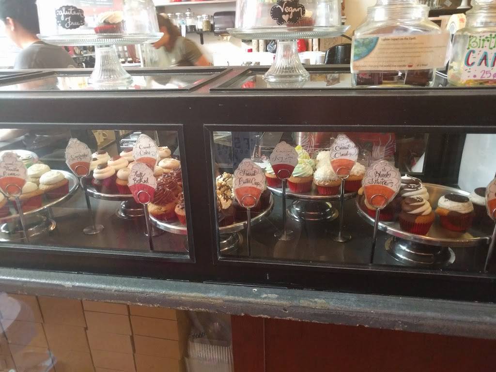 Crushcakes & Café | cafe | 4945 Carpinteria Ave, Carpinteria, CA 93013, USA | 8056844300 OR +1 805-684-4300