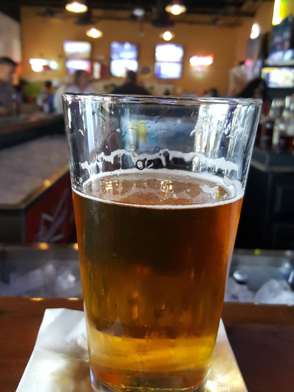 The Nest Sports Grill | restaurant | 5134 N 95th Ave, Glendale, AZ 85305, USA | 6235940900 OR +1 623-594-0900