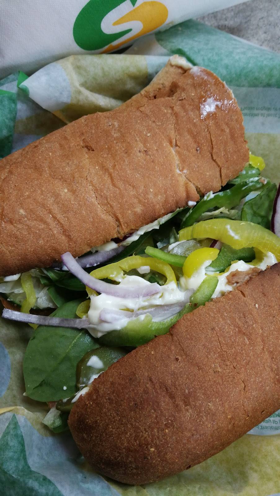 Subway Restaurants | restaurant | 1127 7th St NW, Washington, DC 20001, USA | 2028424865 OR +1 202-842-4865