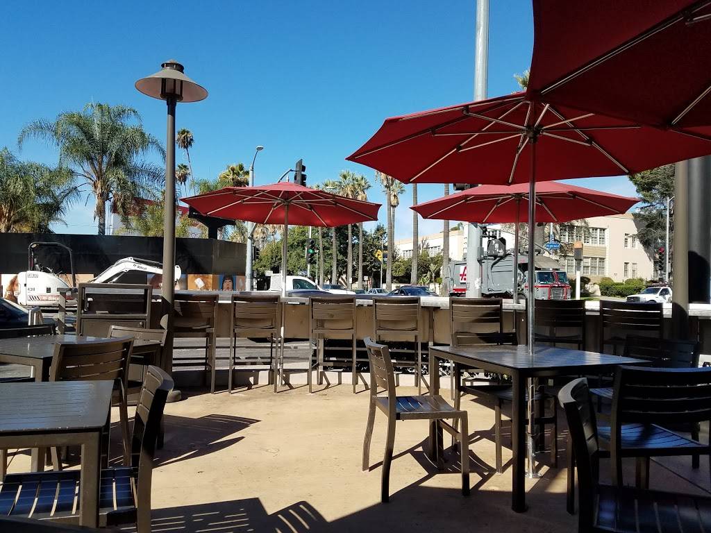 Chick-fil-A | restaurant | 6750 Sunset Blvd, Los Angeles, CA 90028, USA | 3234642455 OR +1 323-464-2455