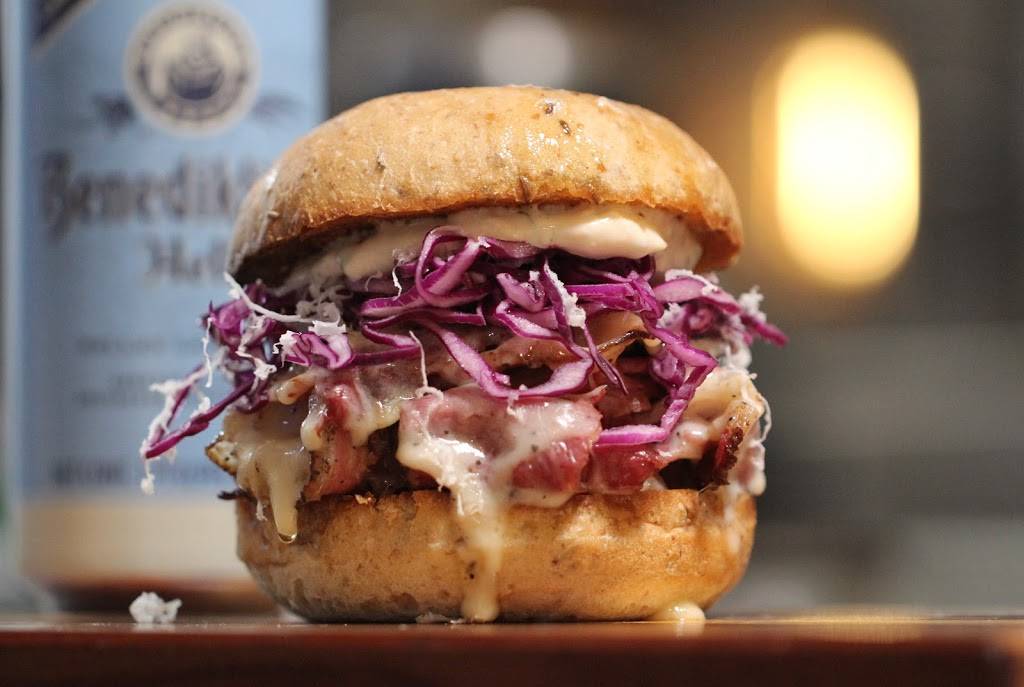 Hinckleys Fancy Meats | restaurant | 3201 Corrine Dr, Orlando, FL 32803, USA | 7866711023 OR +1 786-671-1023