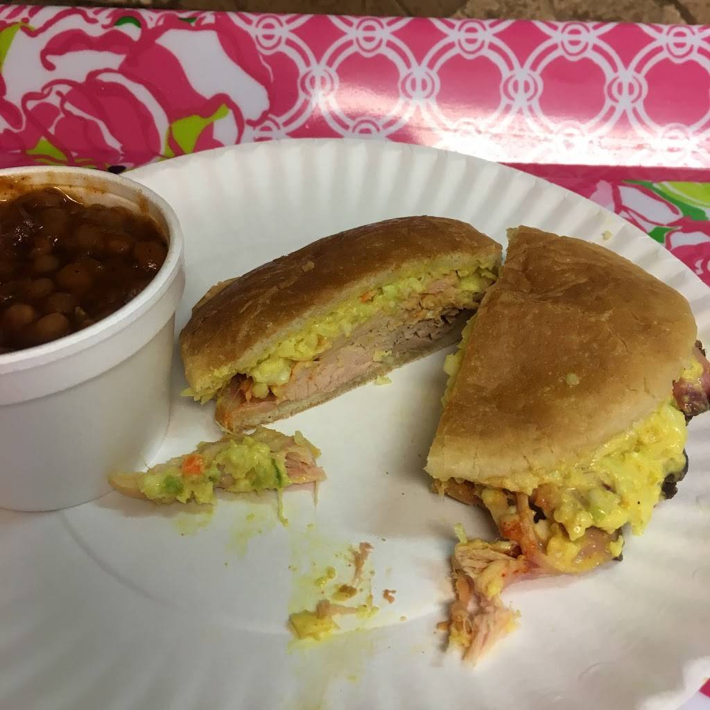 Brooks Barbecue | restaurant | 203 Union Ave, Muscle Shoals, AL 35661, USA | 2563811491 OR +1 256-381-1491