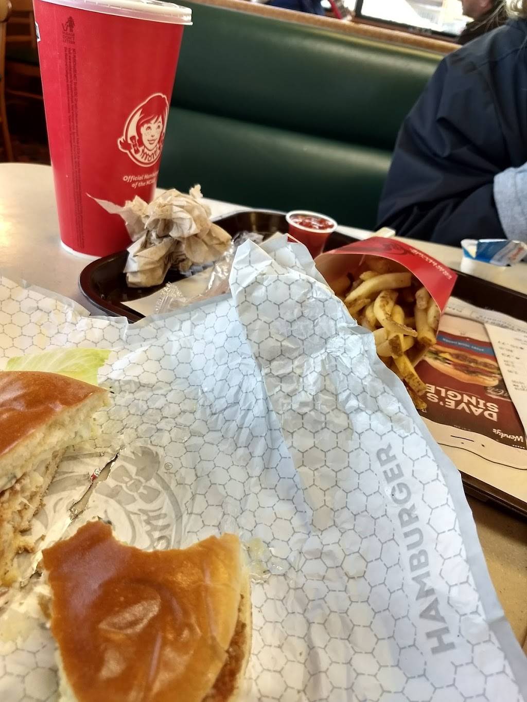 Wendys | restaurant | 102 Washington Towne Blvd, Edinboro, PA 16412, USA | 8147342921 OR +1 814-734-2921