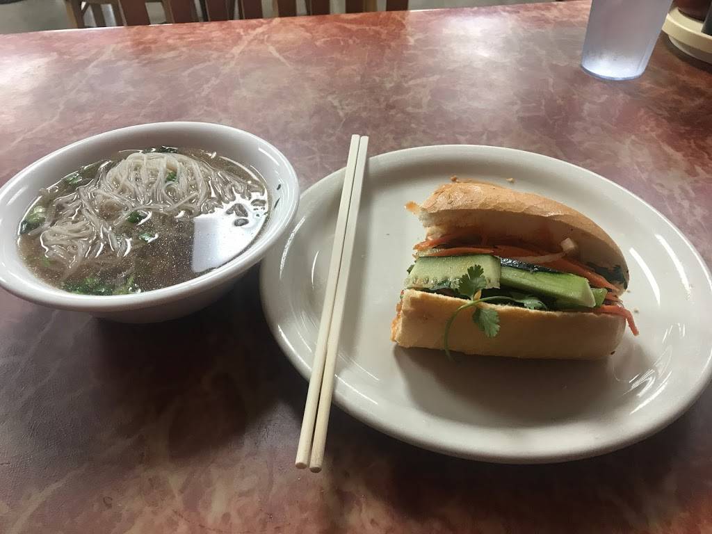 Old Saigon | restaurant | 971 Industry Dr, Tukwila, WA 98188, USA | 2065754678 OR +1 206-575-4678