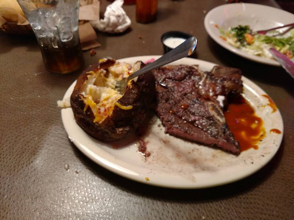 Logans Roadhouse | restaurant | 604 Carriage House Dr, Jackson, TN 38305, USA | 7316649902 OR +1 731-664-9902