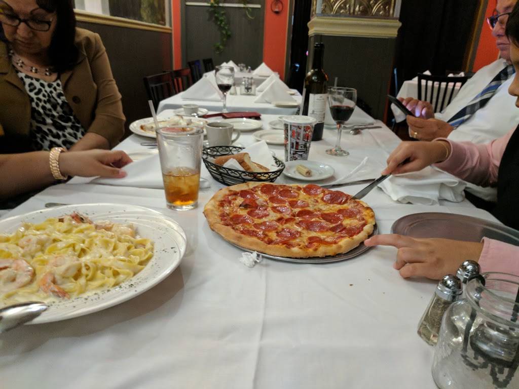 Luca Trattoria & Pizzeria | meal takeaway | South Shoprite Plaza 153, NY-94, Warwick, NY 10990, USA | 8459862002 OR +1 845-986-2002