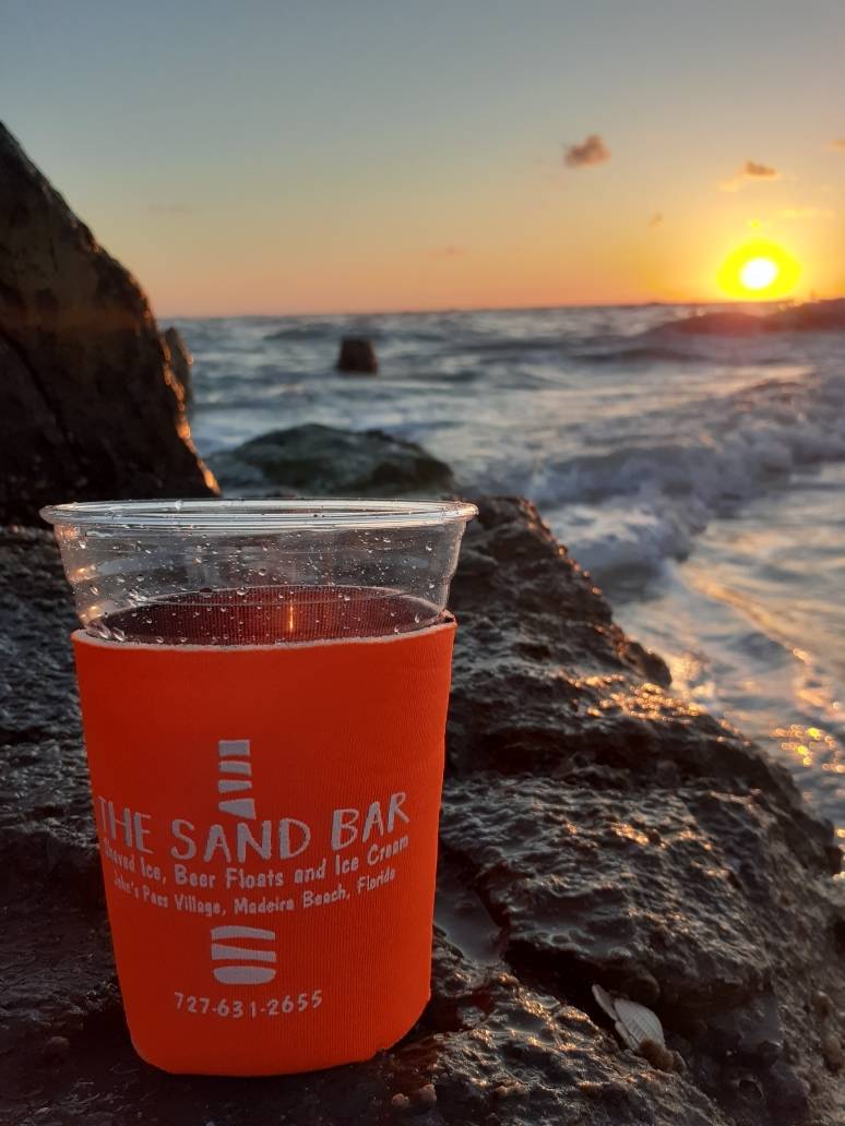 The Sand Bar | restaurant | 121 129th Ave E, Madeira Beach, FL 33708, USA | 7276312655 OR +1 727-631-2655