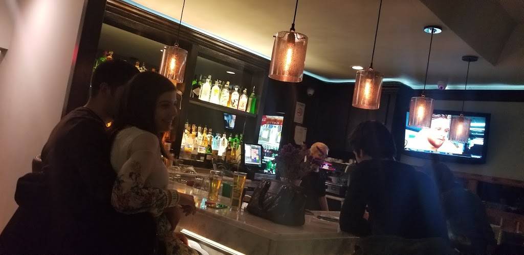 Bel-Ami | restaurant | 5530 N Lincoln Ave, Chicago, IL 60625, USA | 7738782808 OR +1 773-878-2808