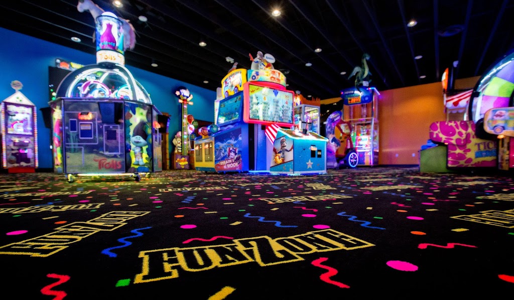 Pizza Ranch FunZone Arcade | restaurant | 395 Beaver Kreek Center, North Liberty, IA 52317, USA | 3196267999 OR +1 319-626-7999