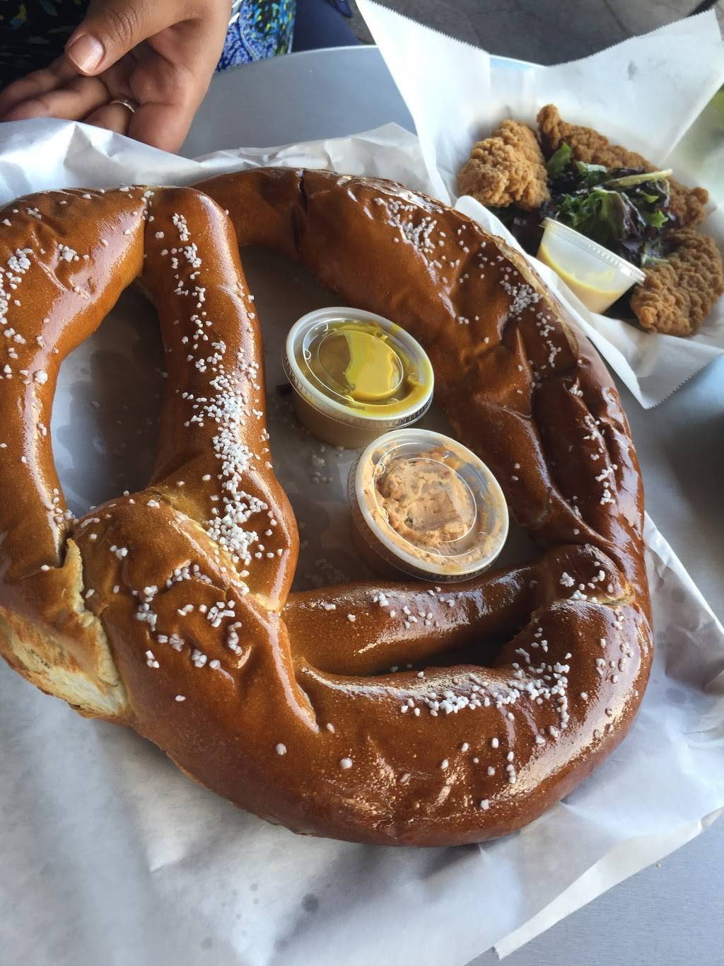 Watermark Bar | night club | 78 South St Pier 15, New York, NY 10038, USA | 2127428200 OR +1 212-742-8200