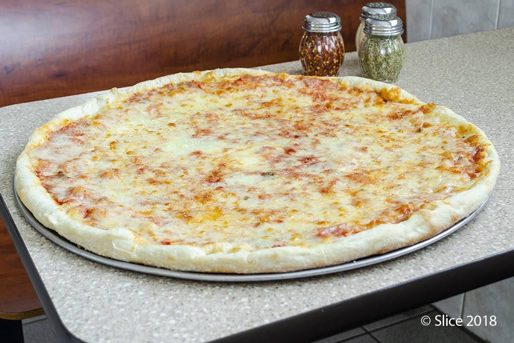 Campus Pizza Gyro | meal delivery | 4548, 742 Fulton Ave, Hempstead, NY 11550, USA | 5164892111 OR +1 516-489-2111