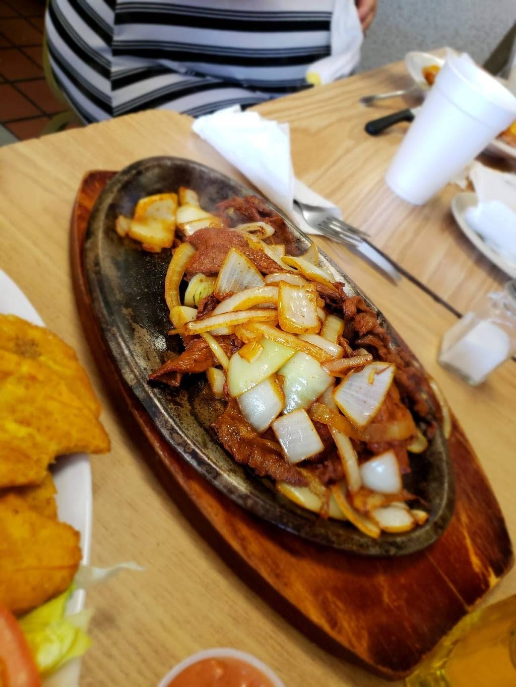 Olympic Deli Restaurant | restaurant | 232 Chestnut St, Springfield, MA 01103, USA | 4137321600 OR +1 413-732-1600