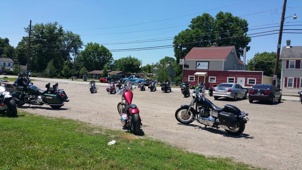 Hitching Post Saloon | restaurant | 4319 Hamilton Richmond Rd, Oxford, OH 45056, USA | 5135242660 OR +1 513-524-2660