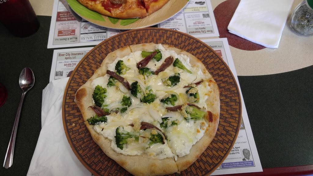 Village Pizza | restaurant | 12 NJ-23, Montague Township, NJ 07827, USA | 9732933364 OR +1 973-293-3364