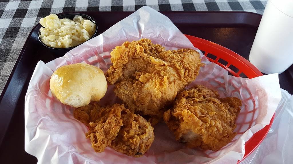 Chachos Chicken | restaurant | 7101 US-90, San Antonio, TX 78227, USA | 2103148150 OR +1 210-314-8150