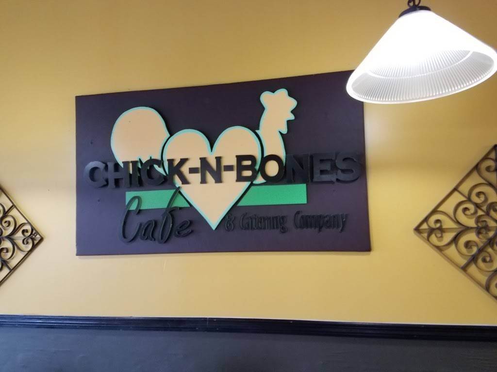 Chick-N-Bones | cafe | 1953 W Lumsden Rd, Brandon, FL 33511, USA | 8136899531 OR +1 813-689-9531