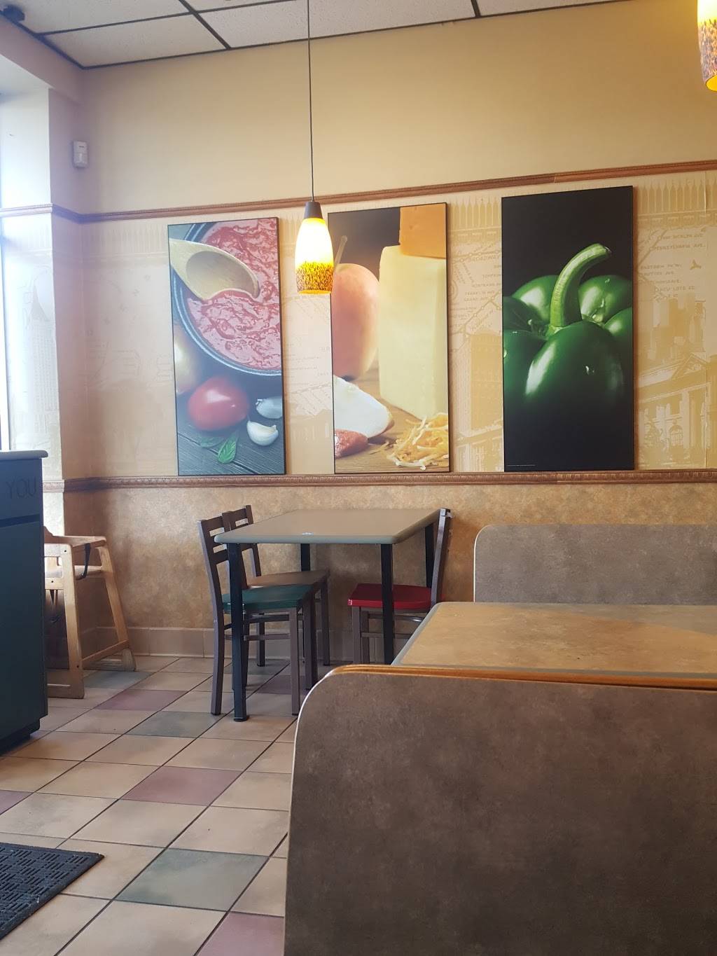 Subway Restaurants | restaurant | 30080 Grand River Ave, Farmington Hills, MI 48336, USA | 2484730122 OR +1 248-473-0122