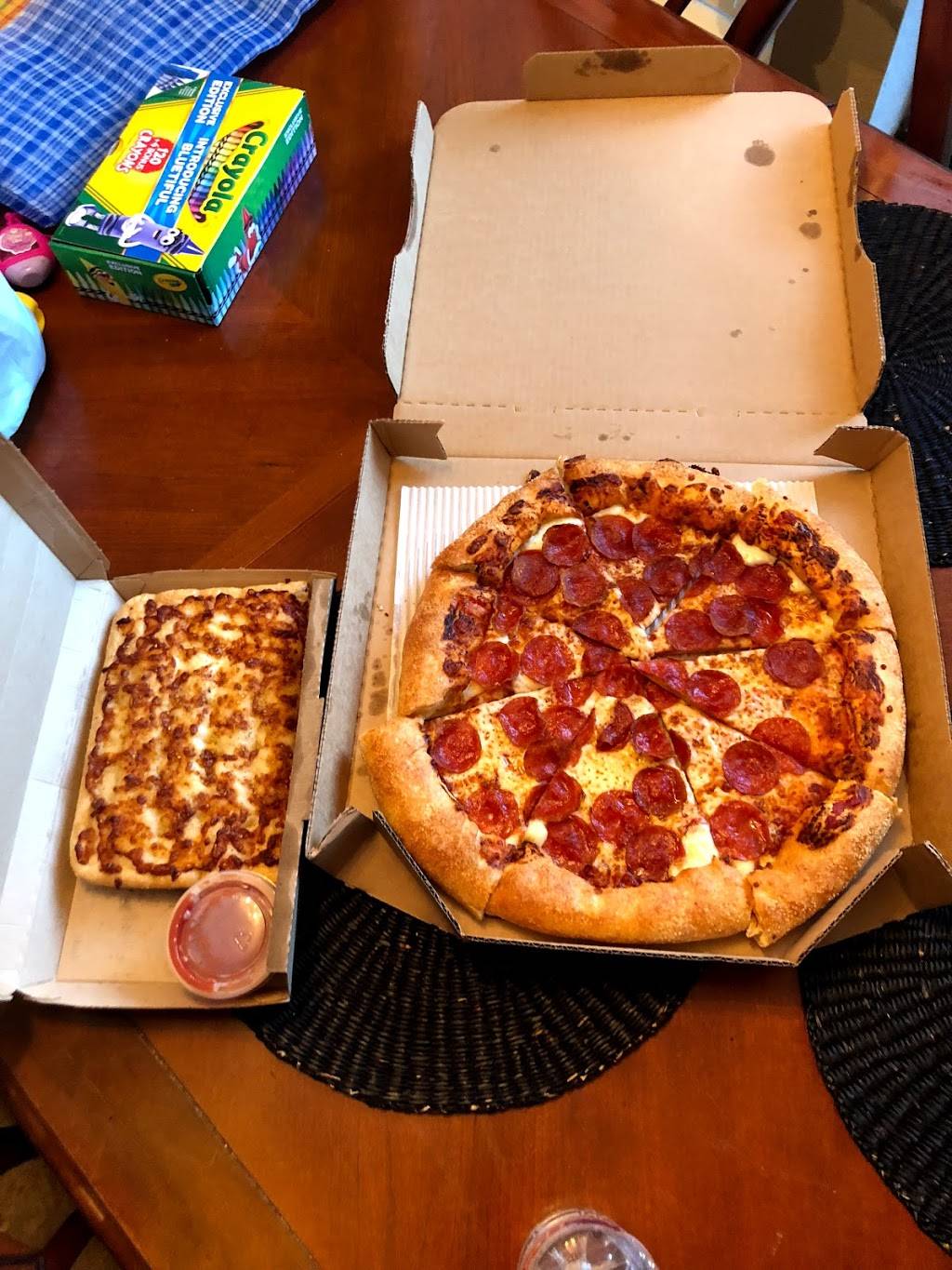 Pizza Hut | restaurant | 10904 Scarsdale Blvd, Houston, TX 77089, USA | 2814840111 OR +1 281-484-0111