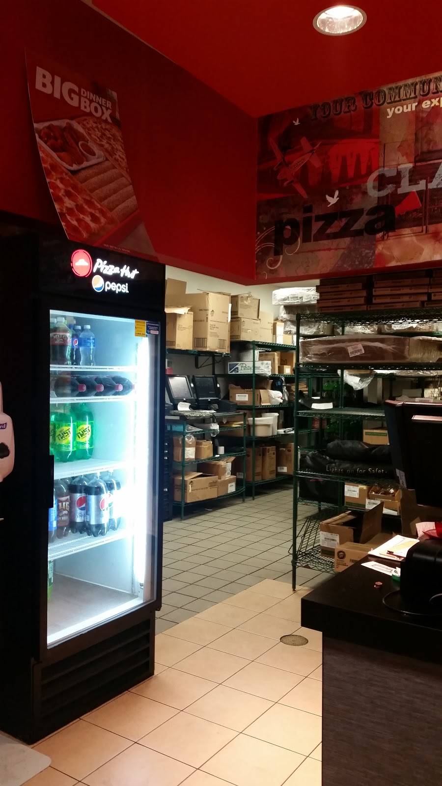 Pizza Hut | meal takeaway | 1933 Tiny Town Rd Suite C, Clarksville, TN 37042, USA | 9315538377 OR +1 931-553-8377