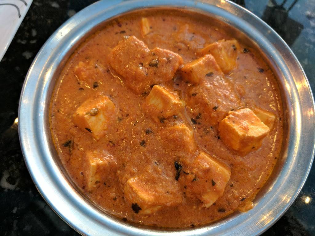 Uru-Swati | restaurant | 2629 W Devon Ave, Chicago, IL 60659, USA | 7733811010 OR +1 773-381-1010