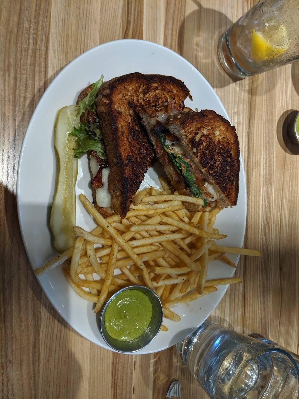 Urban Egg a daytime eatery | restaurant | 4861 Thompson Pkwy, Johnstown, CO 80534, USA | 9704083447 OR +1 970-408-3447