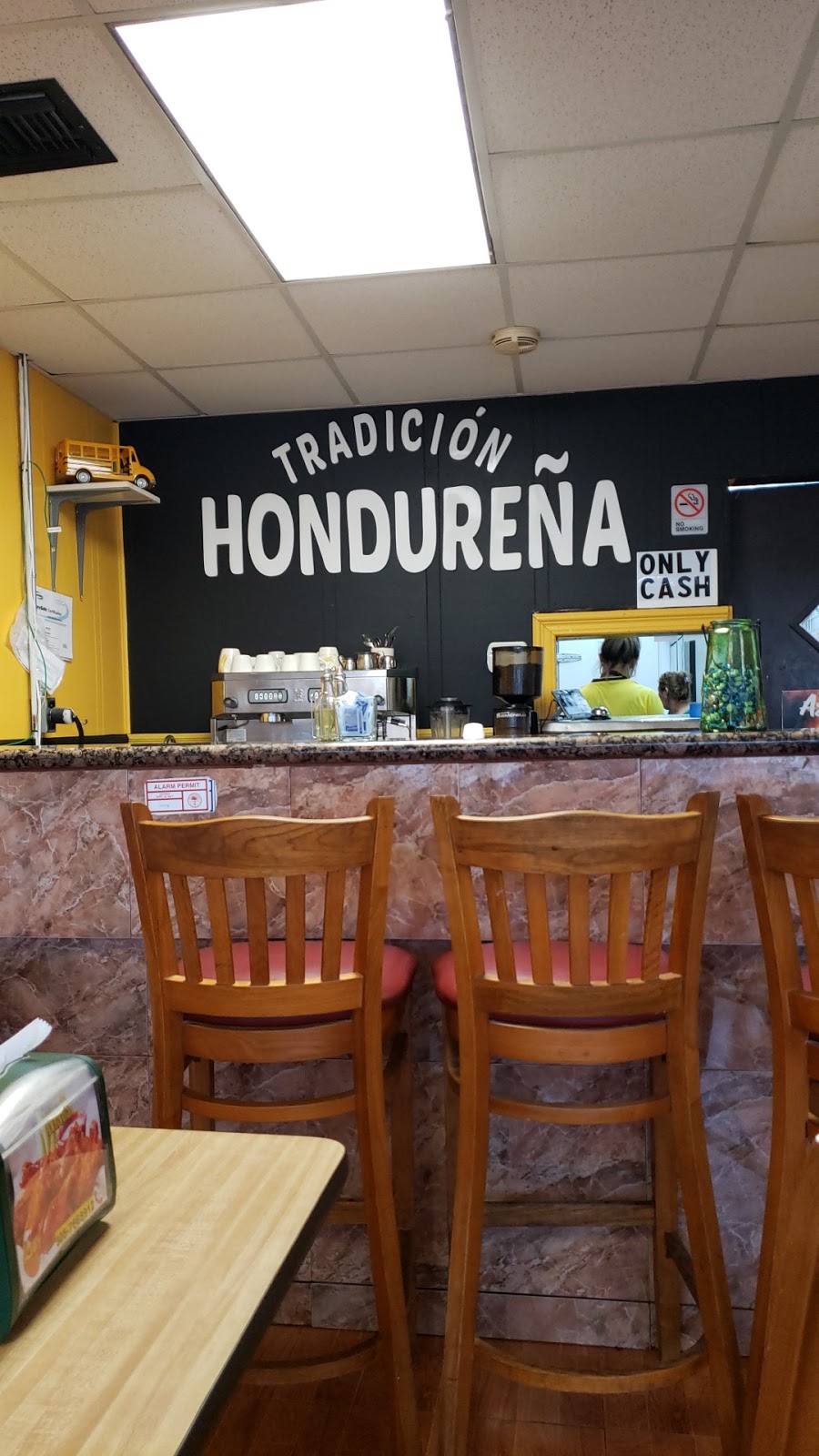 Tradicion catracha | restaurant | 3001 NW 7th St, Miami, FL 33125, USA | 3057668912 OR +1 305-766-8912