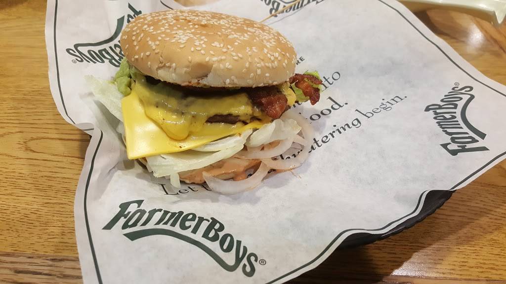 Yoshinoya Olympic & Alameda | restaurant | 1777 E Olympic Blvd, Los Angeles, CA 90021, USA | 2133271070 OR +1 213-327-1070