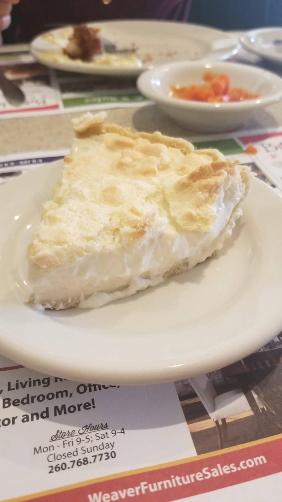 5 & 20 Country Restaurant | restaurant | 7995 Hwy 20, Shipshewana, IN 46565, USA | 2607684958 OR +1 260-768-4958