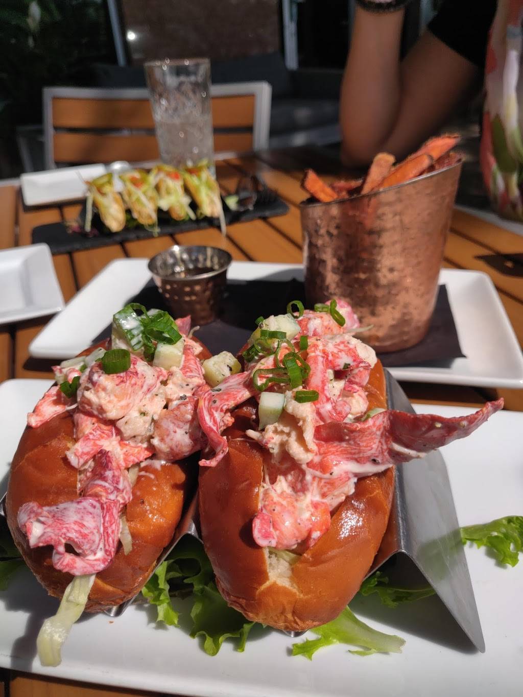 Tropez St. Pete | restaurant | 437 Central Ave, St. Petersburg, FL 33701, USA | 7278984300 OR +1 727-898-4300