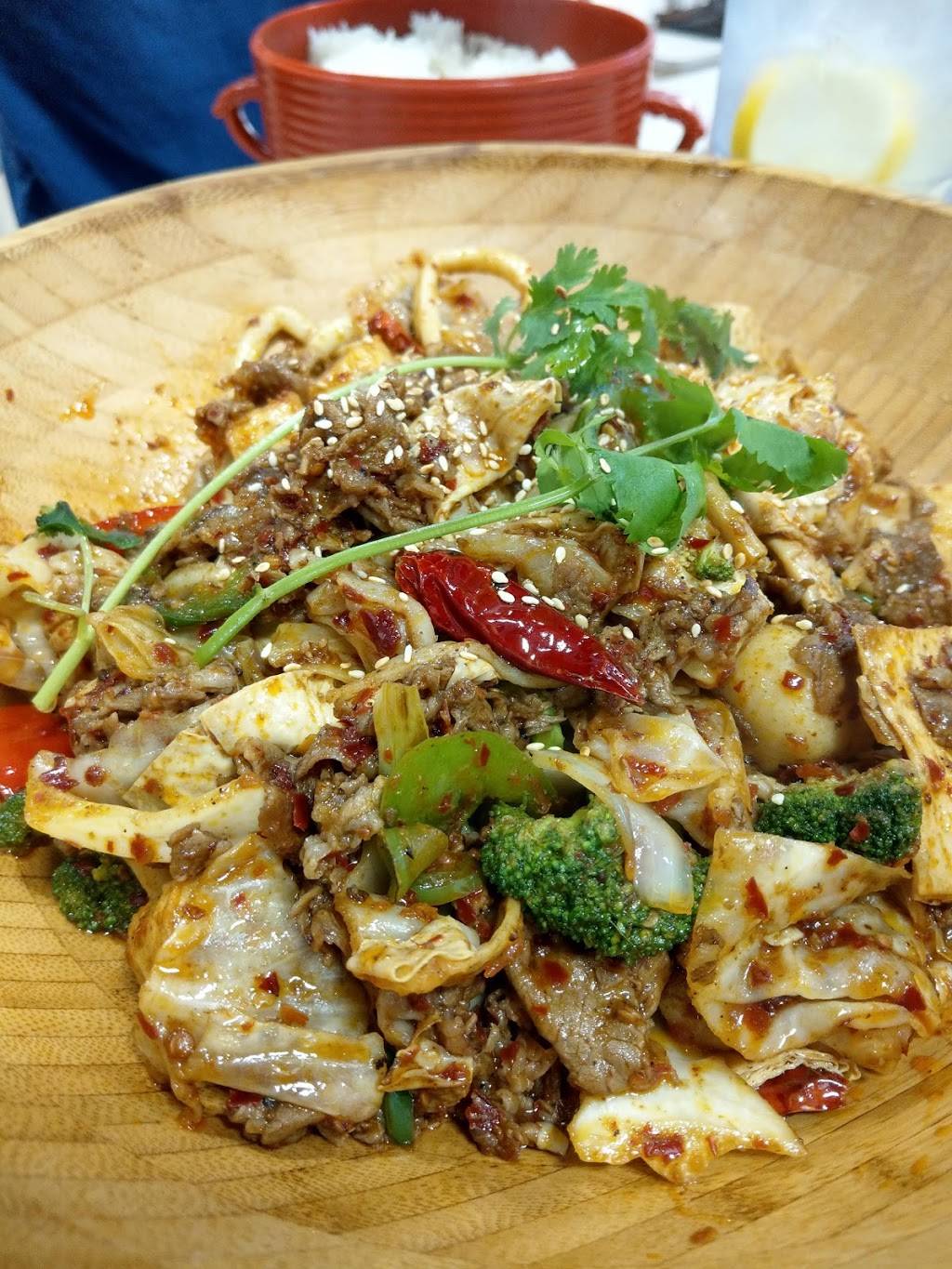 羊驼e站 YANGTUO CLUB | restaurant | 1713 Park Pl Suite 104, College Station, TX 77840, USA | 9797046267 OR +1 979-704-6267