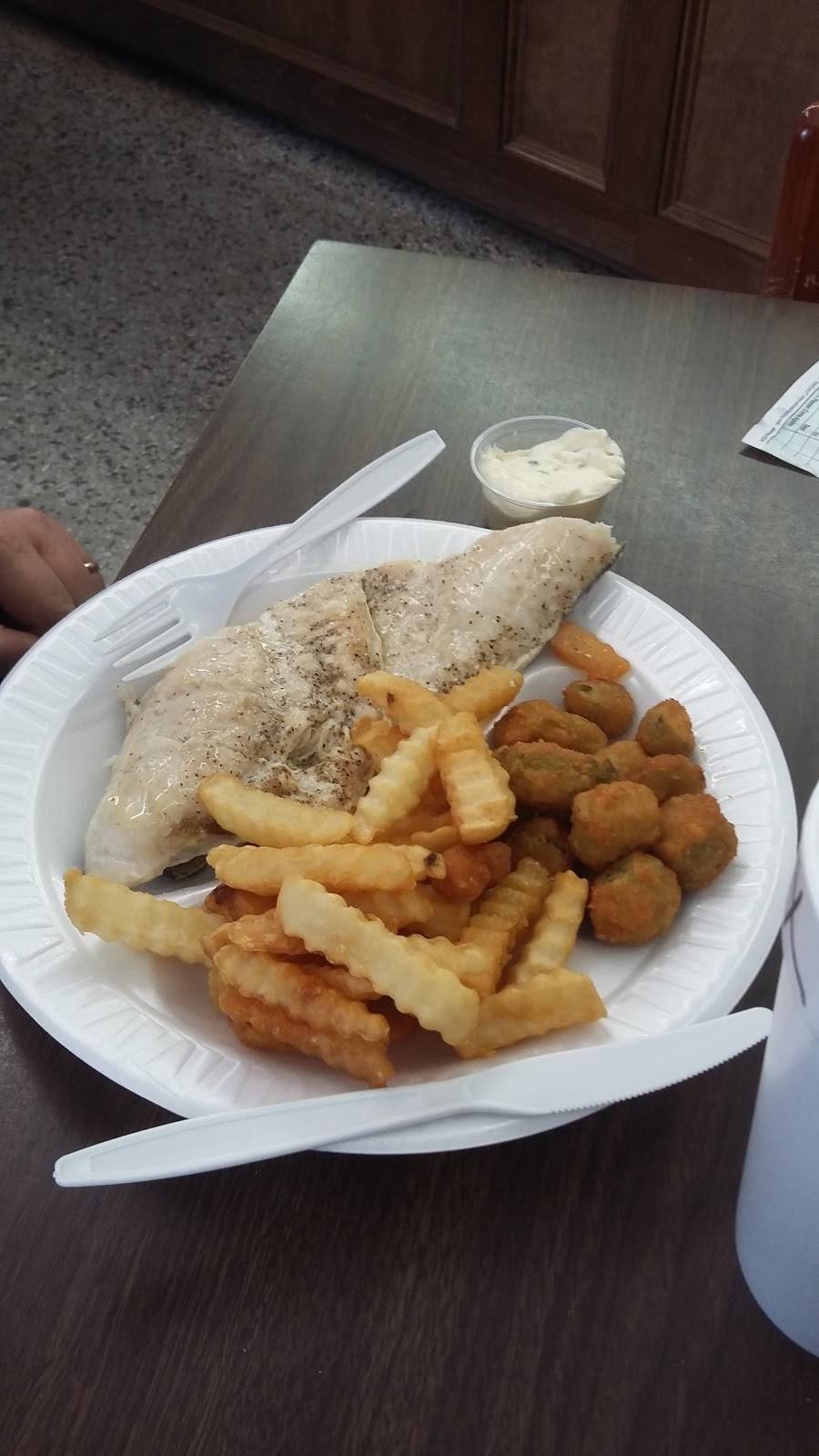 Briggs Bar-B-Que & Grill | restaurant | 989 E St Main, Yanceyville, NC 27379, USA | 3366944743 OR +1 336-694-4743