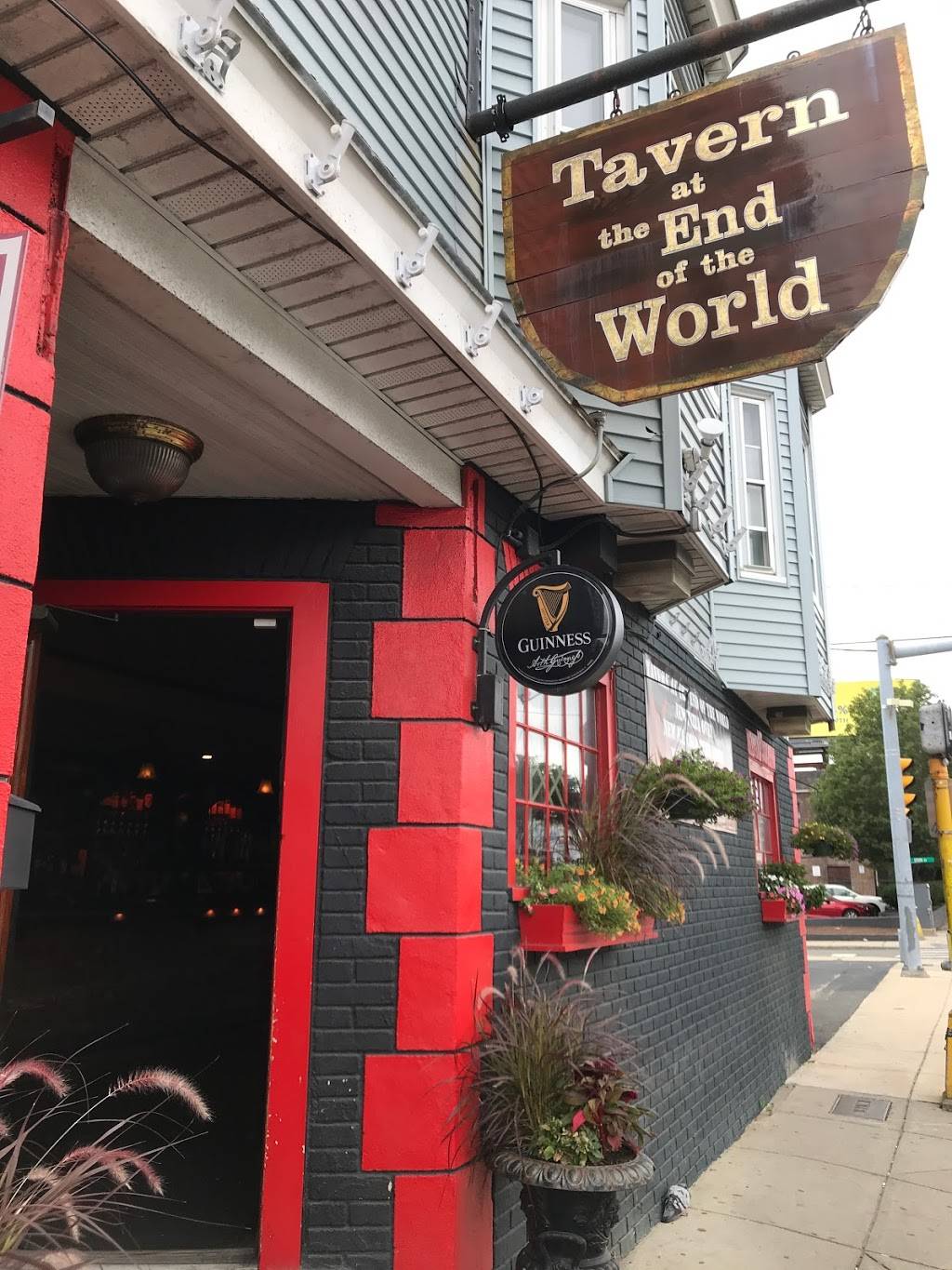 Tavern at the End of the World | restaurant | 108 Cambridge St, Charlestown, MA 02129, USA | 6172414999 OR +1 617-241-4999