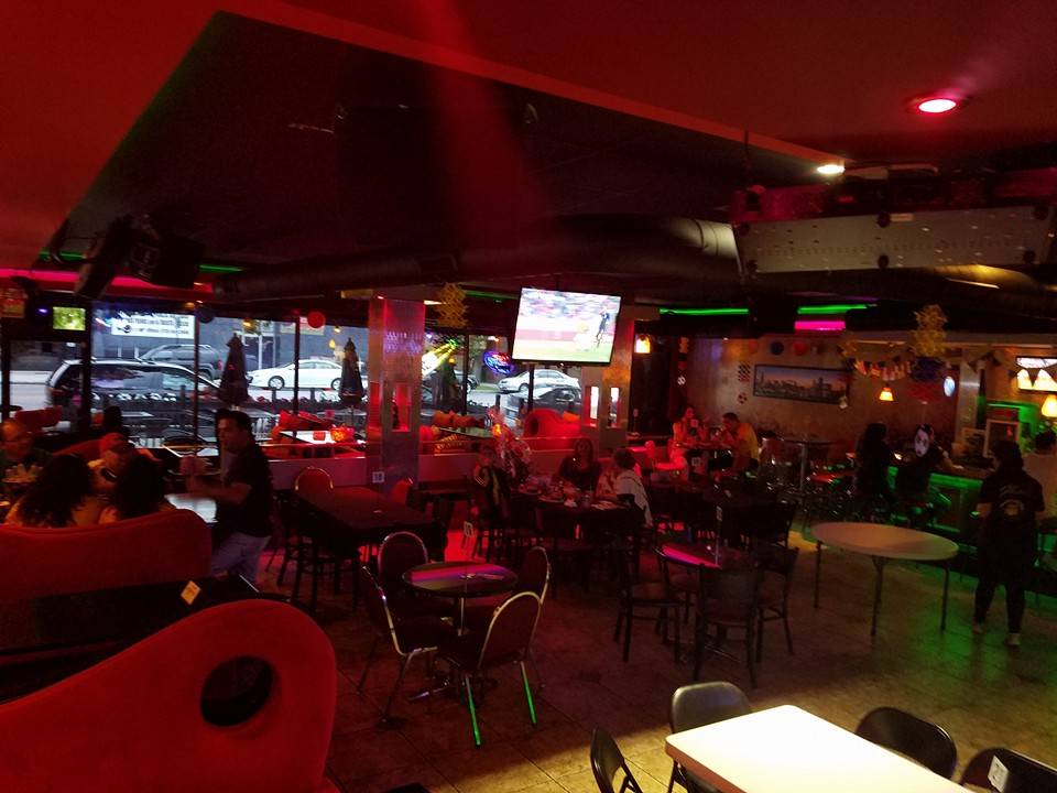 La Gozadera Chicago | restaurant | 2542 W Peterson Ave, Chicago, IL 60659, USA | 7737617500 OR +1 773-761-7500