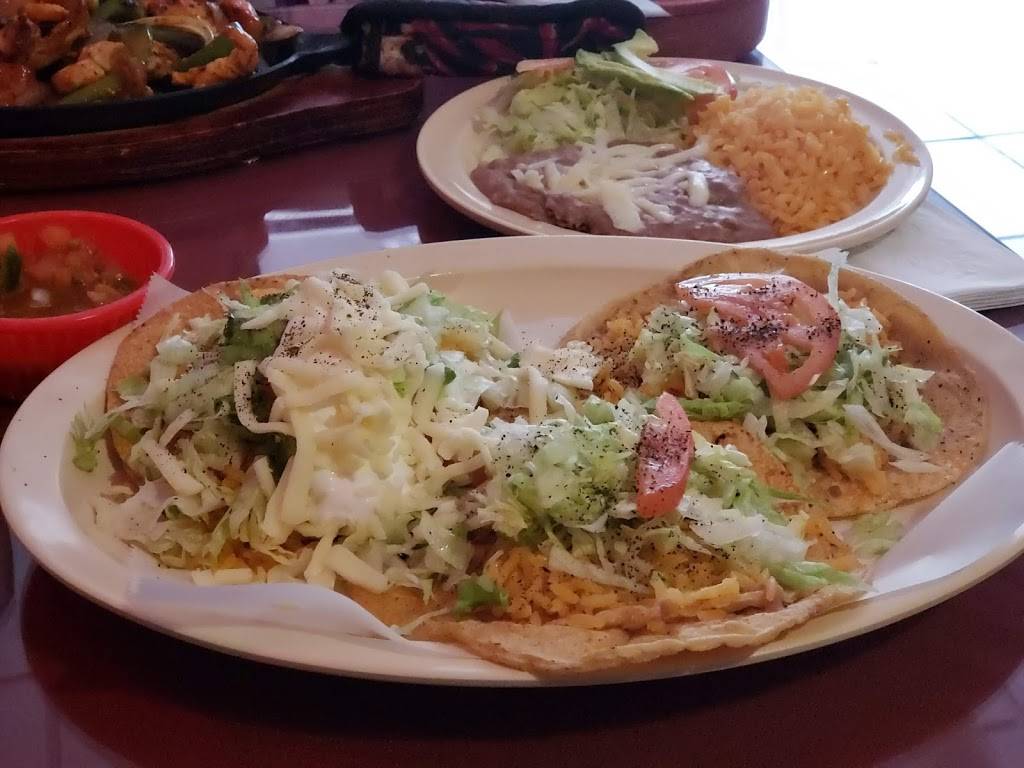 Maravillas Restaurant | restaurant | 5506 S Lake Park Ave, Chicago, IL 60637, USA | 7736433155 OR +1 773-643-3155