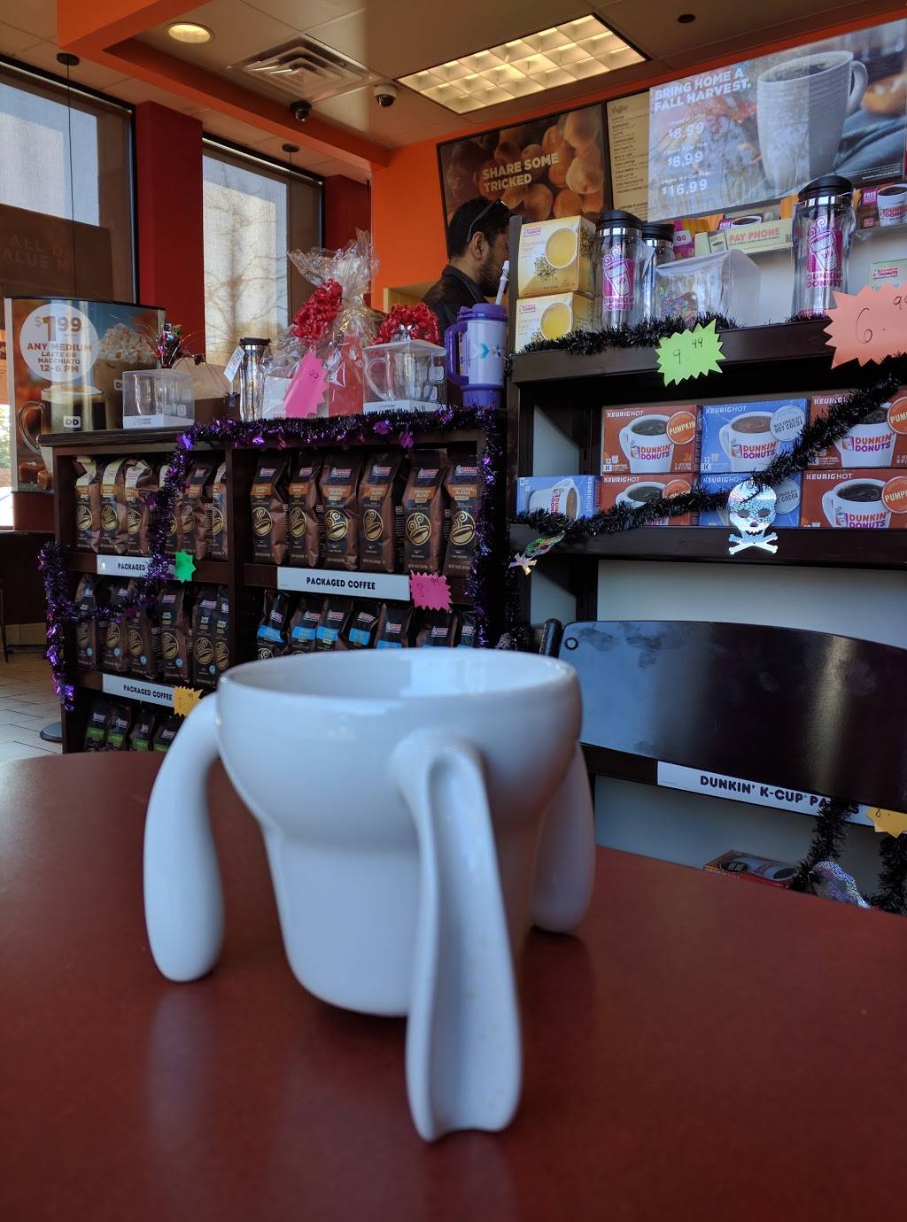 Dunkin Donuts | cafe | 8408 N. Skokie Blvd (#1), Skokie, IL 60077, USA | 8476740777 OR +1 847-674-0777