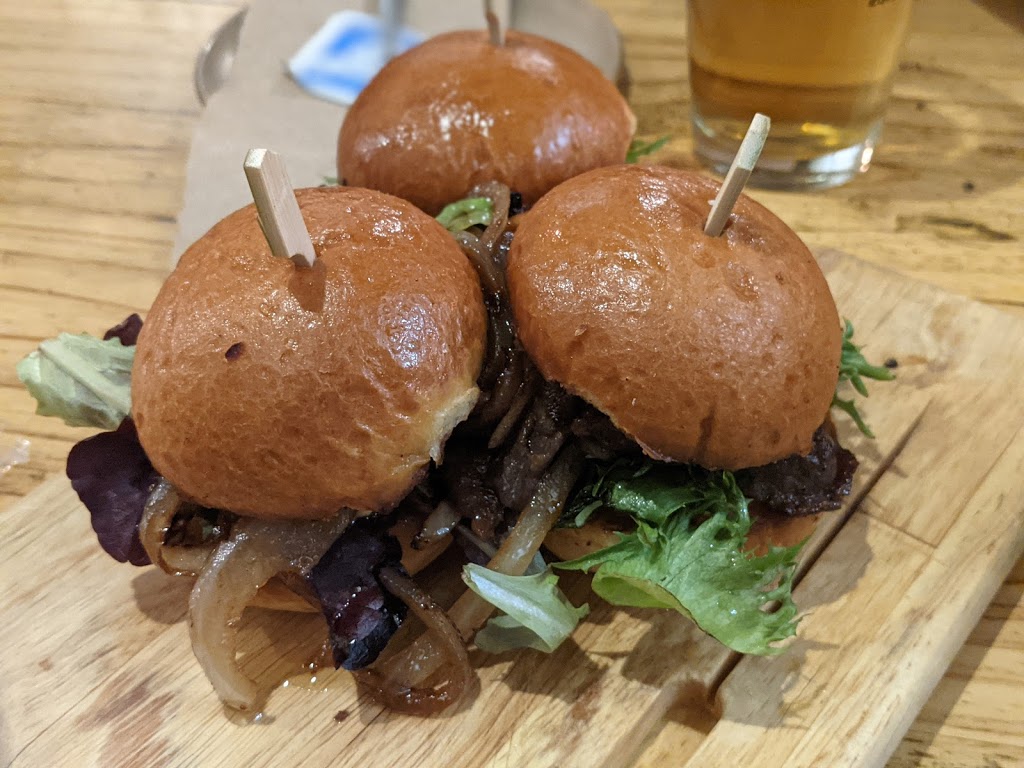 Unidentified Flying Chickens - UFC JH | restaurant | Jackson Heights, 71-22 Roosevelt Avenue, Flushing, NY 11372, USA | 7182056662 OR +1 718-205-6662