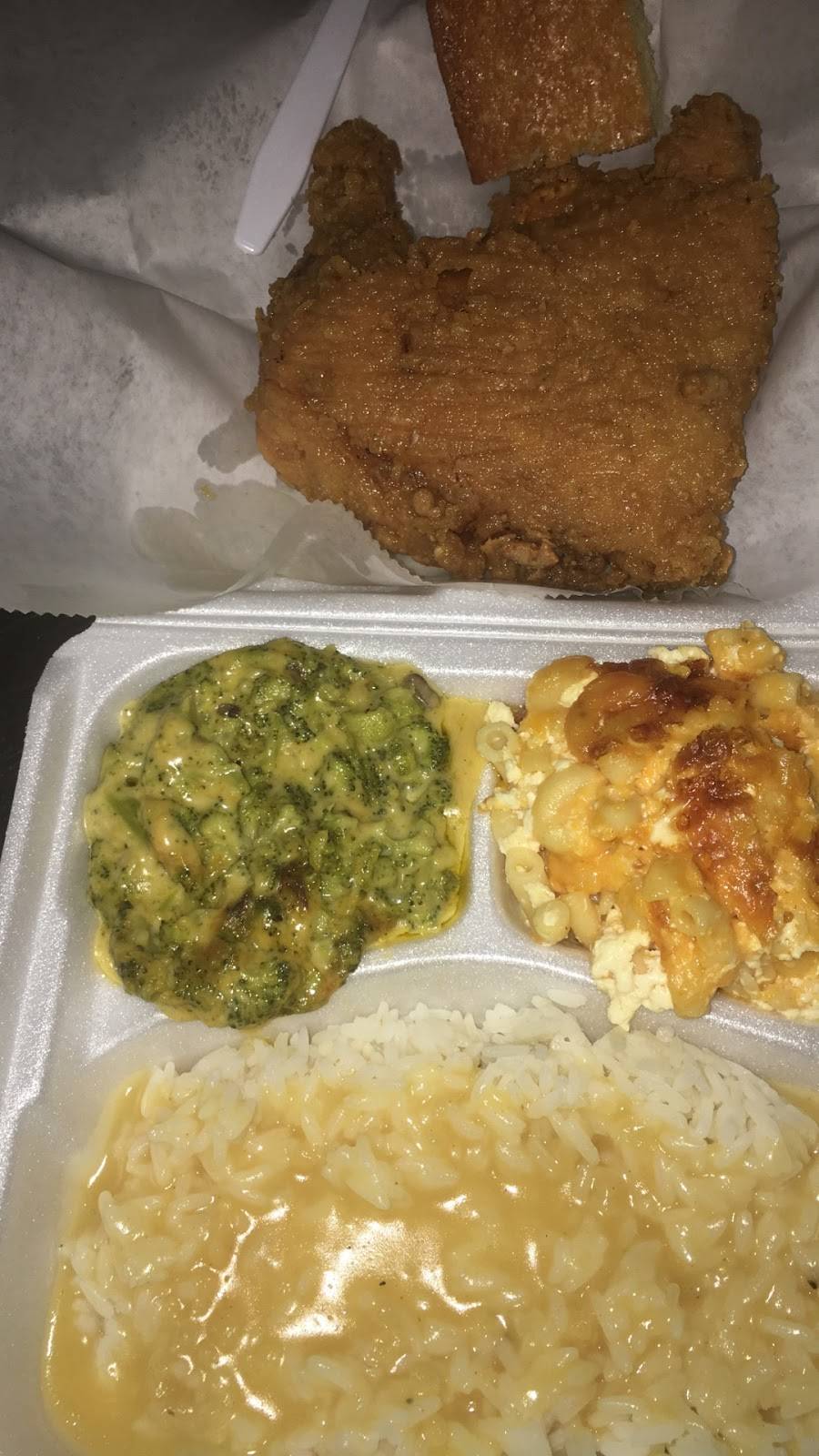 Queens Diner | restaurant | 300 Long Pointe Ln Suite 110, Columbia, SC 29229, USA | 8037642592 OR +1 803-764-2592