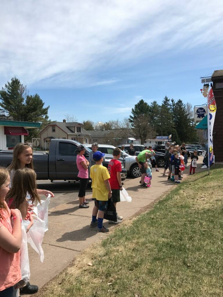 Lake Life | restaurant | 6887 S Lake Ave, Lake Nebagamon, WI 54849, USA | 2183417212 OR +1 218-341-7212