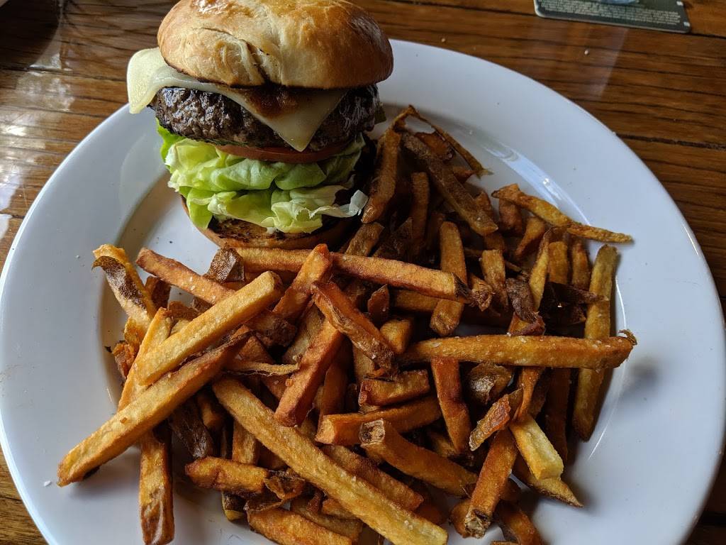 Warriors Taphouse | restaurant | 1630 General Booth Blvd Suite 100, Virginia Beach, VA 23454, USA | 7576891747 OR +1 757-689-1747