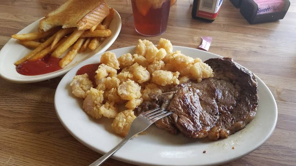 Dales Seafood | restaurant | 107 S JK Powell Blvd, Whiteville, NC 28472, USA | 9106425770 OR +1 910-642-5770