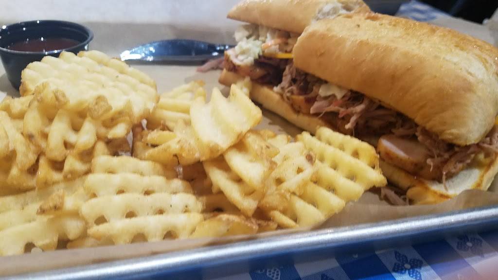 Dickeys Barbecue Pit | restaurant | 845 S Perryville Rd #115, Rockford, IL 61108, USA | 8155991110 OR +1 815-599-1110