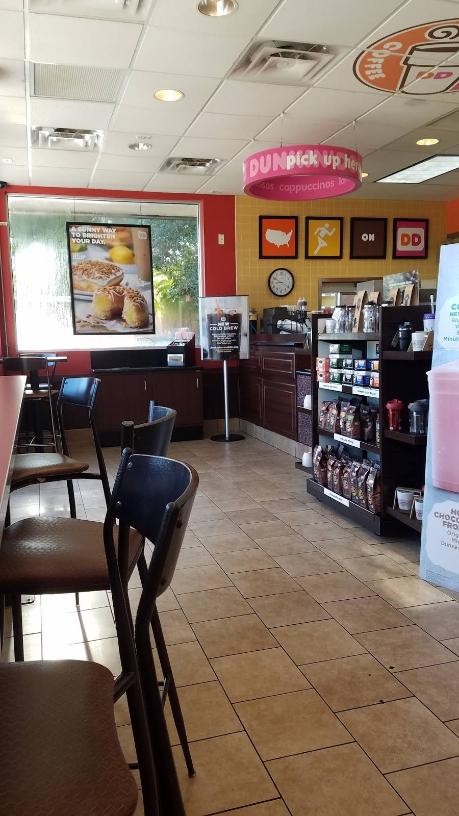 Dunkin | bakery | 12075 Collegiate Way, Orlando, FL 32817, USA | 4072827147 OR +1 407-282-7147