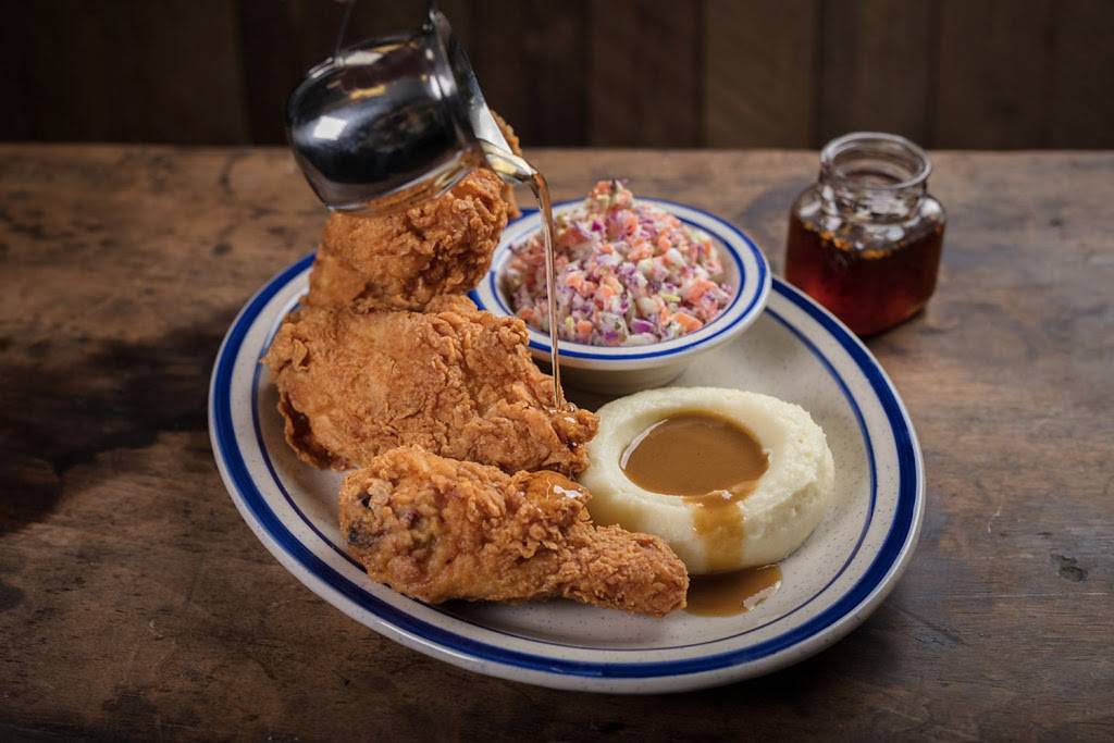 Conner’s Kitchen + Bar | restaurant | 350 W Maryland St, Indianapolis, IN 46225, USA | 3174056100 OR +1 317-405-6100