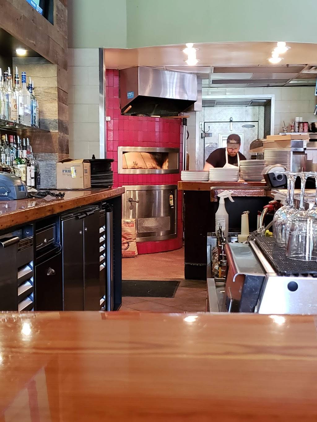 Waterstone Pizza | restaurant | 1309 Jefferson St, Lynchburg, VA 24504, USA | 4344551515 OR +1 434-455-1515