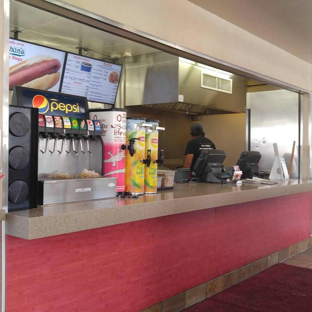 Blakes Lotaburger | restaurant | 9601 Osuna Rd NE, Albuquerque, NM 87111, USA | 5052946554 OR +1 505-294-6554