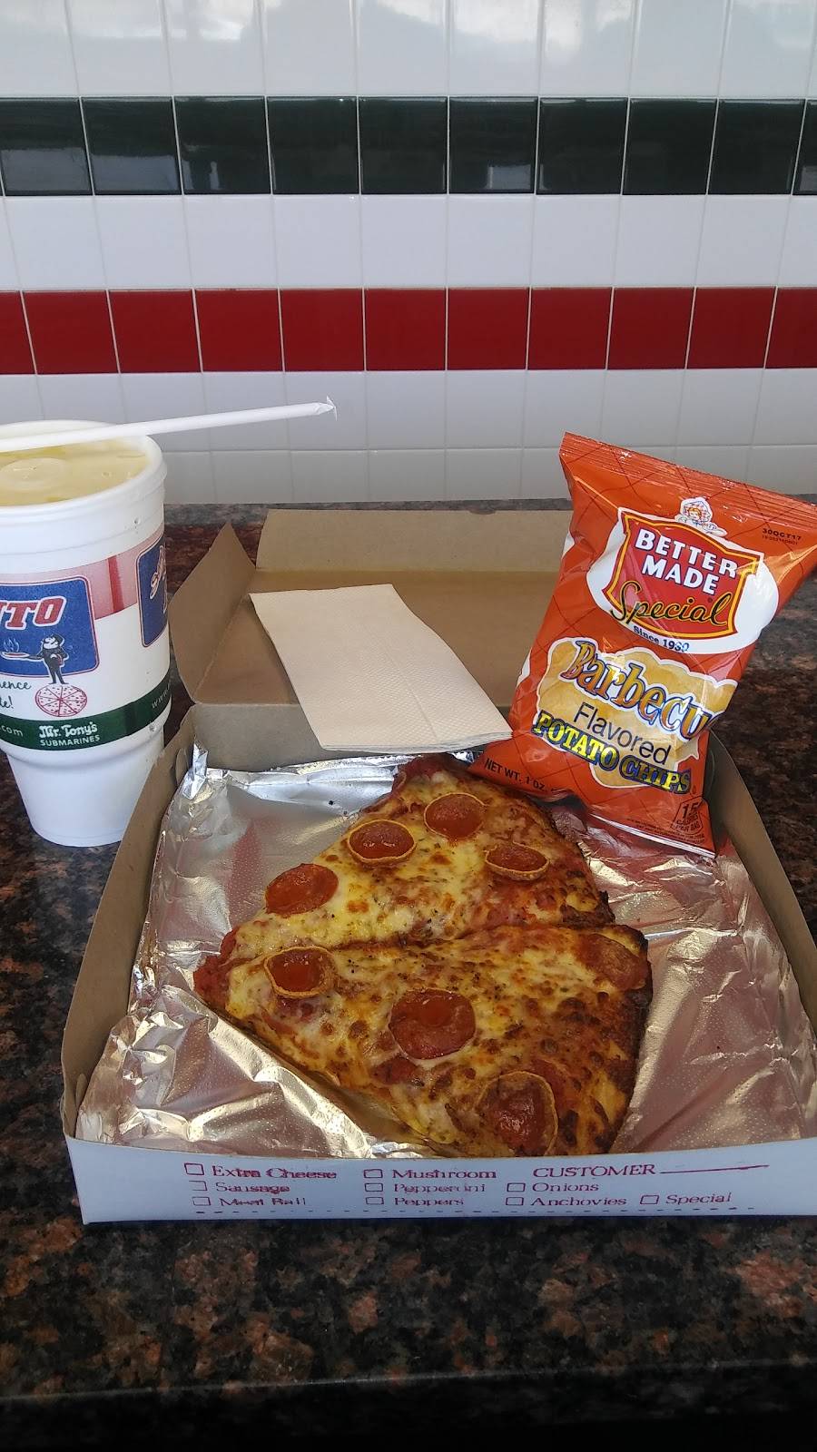 Sams Sorrento Pizza | restaurant | 22910 Harper Ave, St Clair Shores, MI 48080, USA | 5867767530 OR +1 586-776-7530