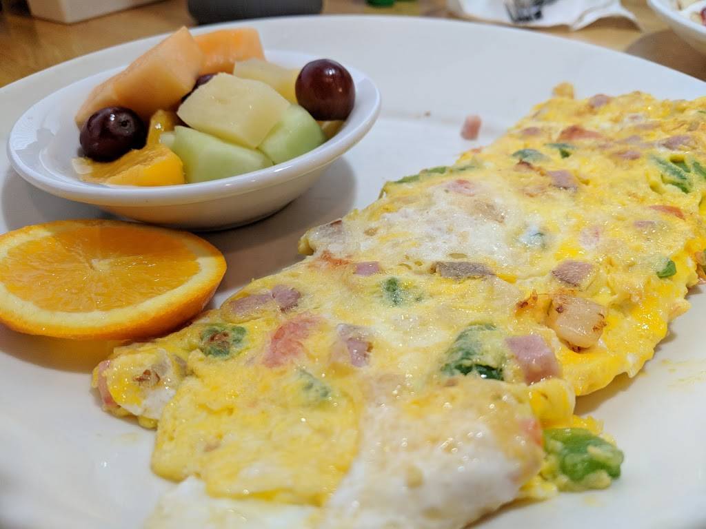 Hotcakes Emporium Pancake House & Restaurant | restaurant | 5201 E US Hwy 36, Avon, IN 46123, USA | 3177456262 OR +1 317-745-6262