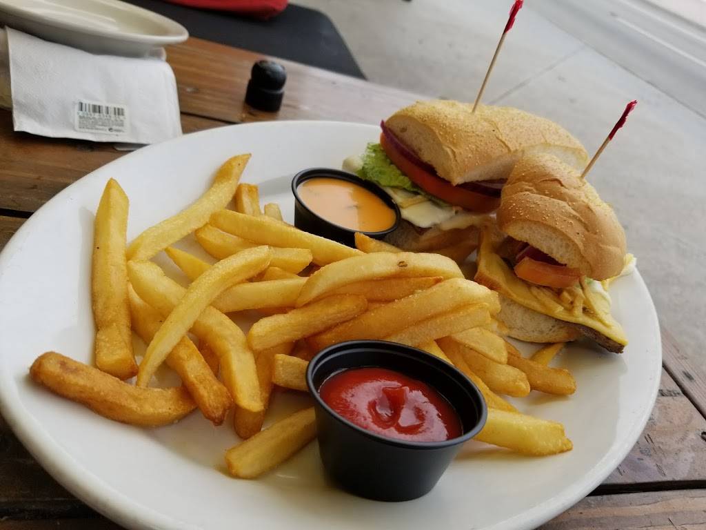 Rock Bar | night club | 219 S Fort Lauderdale Beach Blvd, Fort Lauderdale, FL 33316, USA | 9545331568 OR +1 954-533-1568